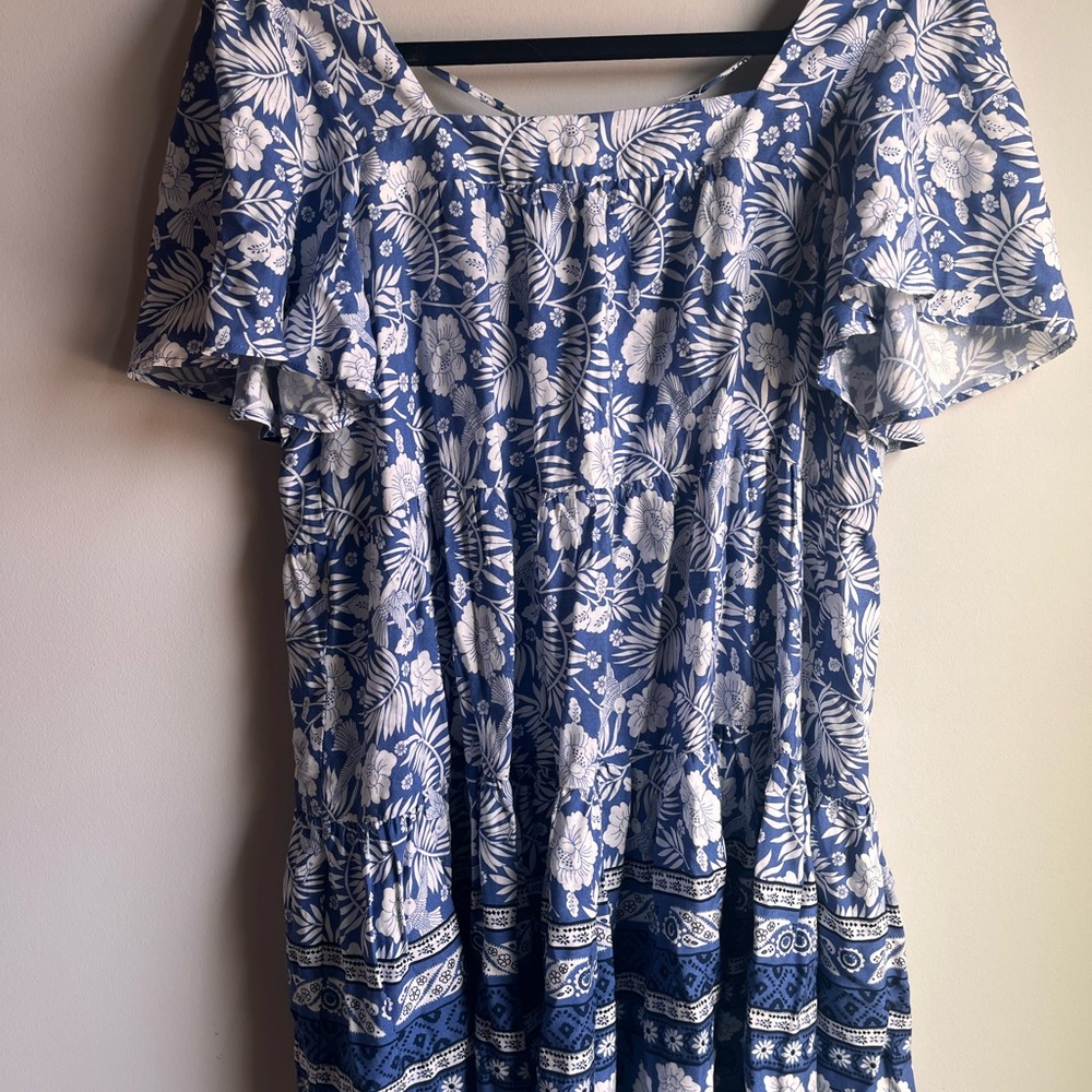 Aakaa Blue and White Floral Dress square neck mini floral